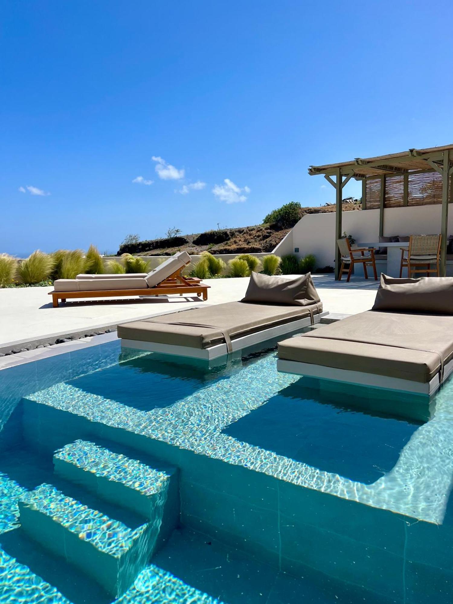 Lavadoze Luxury Suites Exo Gonia Exterior photo